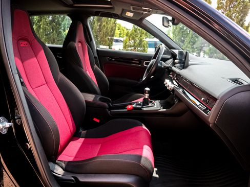 Certified 2024 Honda Civic Si image 32