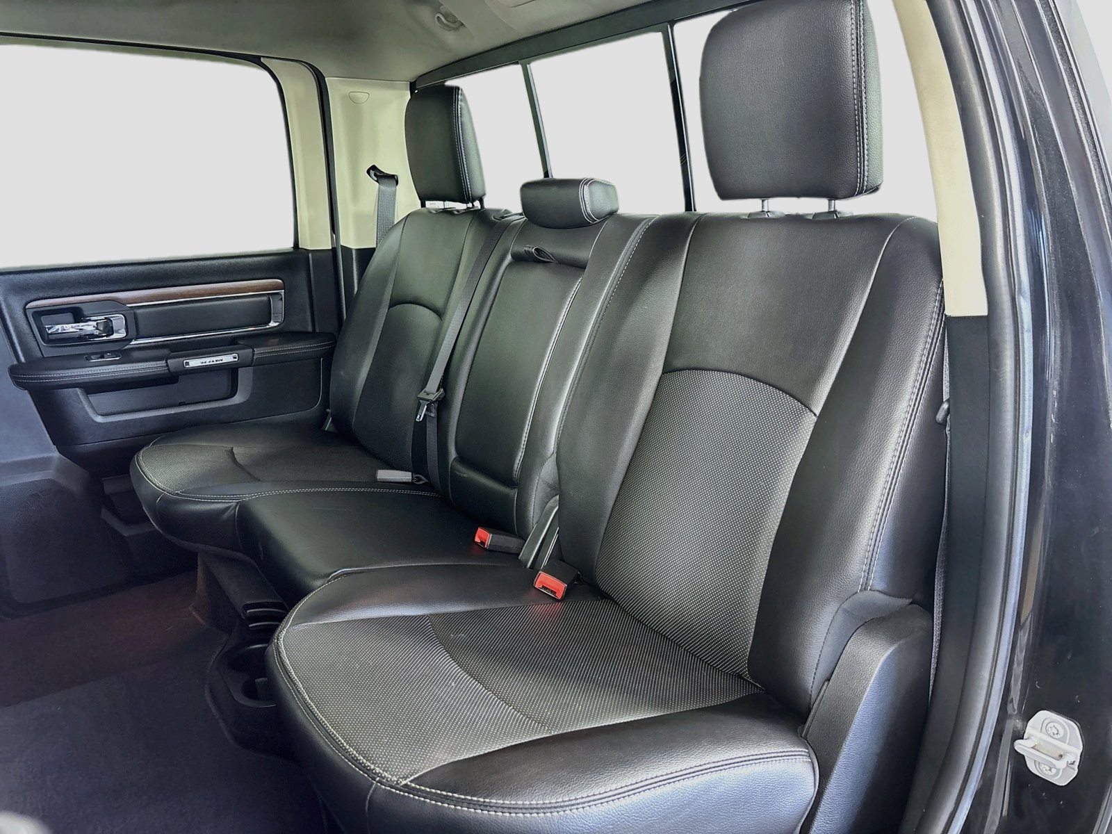 Used 2017 RAM 2500 Laramie w/ Sport Appearance Group AWD/4WD image 25