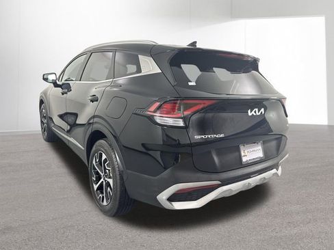 Used 2023 Kia Sportage EX AWD/4WD image 29