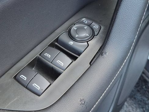 Used 2025 Chevrolet Blazer LT FWD image 13