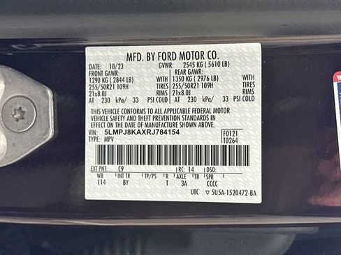 Used 2024 Lincoln Nautilus Reserve w/ Equipment Group 202A AWD/4WD image 37