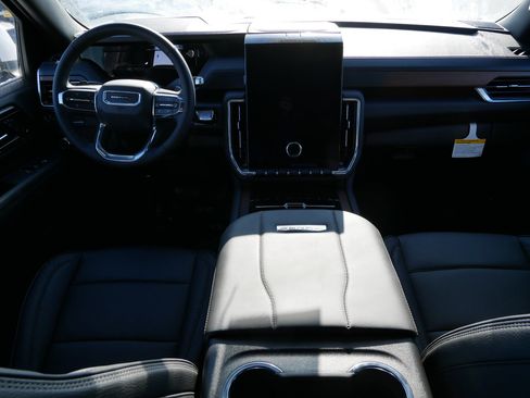 New 2026 GMC Yukon XL Denali w/ Sun & Power Step Package image 6