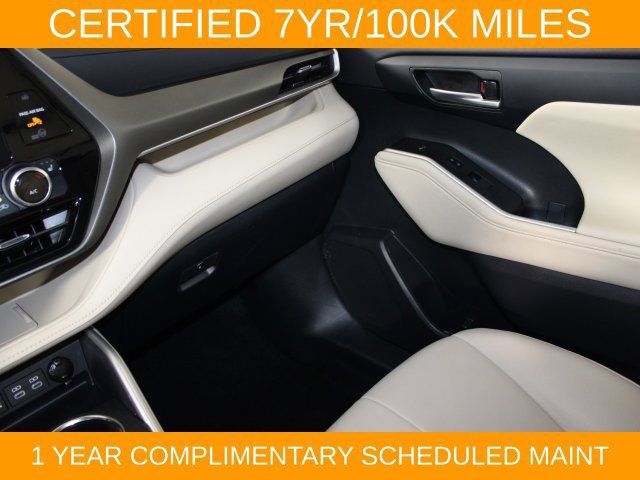 Used 2024 Toyota Highlander XLE AWD/4WD image 15