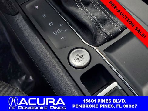 Used 2021 Volkswagen Atlas Cross Sport SE w/ Panoramic Sunroof Package image 32