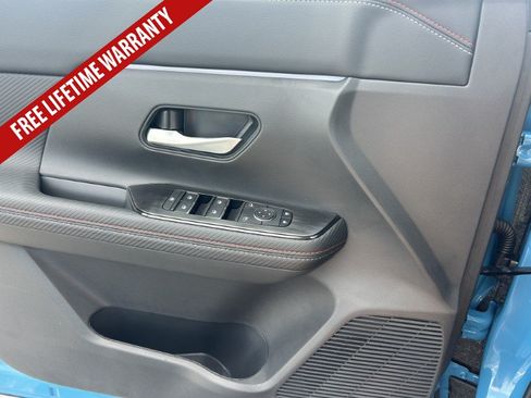 New 2026 Nissan Kicks SR w/ SR Premium Package FWD image 19