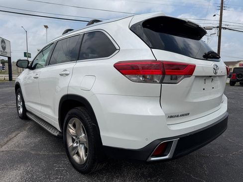 Used 2017 Toyota Highlander Limited FWD image 7