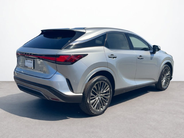 Used 2023 Lexus RX 350 w/ Accessory Package (2T) AWD/4WD image 5