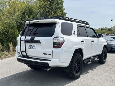 Used 2018 Toyota 4Runner TRD Pro AWD/4WD image 3