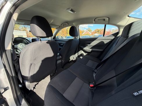 Used 2023 Nissan Sentra SV image 11