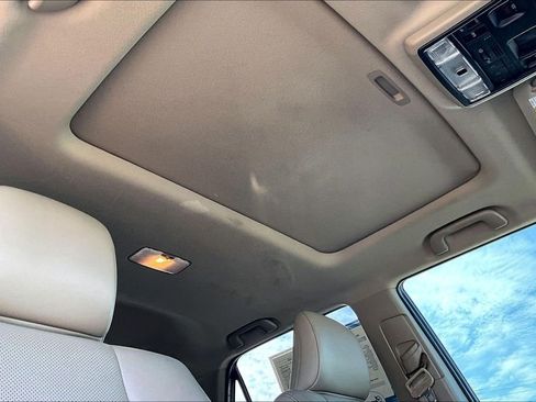 Used 2014 Toyota 4Runner Limited image 21