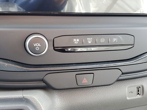 New 2026 Ford Transit 250 148 Medium Roof Extended AWD w/ Load Area Protection Package image 25