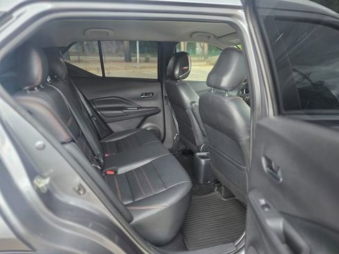 Used 2020 Nissan Kicks SR w/ SR Premium Package FWD image 34