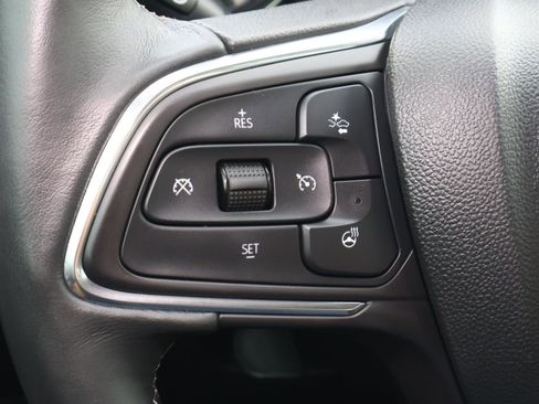 Used 2023 Buick Encore GX Essence w/ Experience Buick Package AWD/4WD image 23
