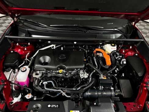 Certified 2025 Toyota RAV4 XLE image 9