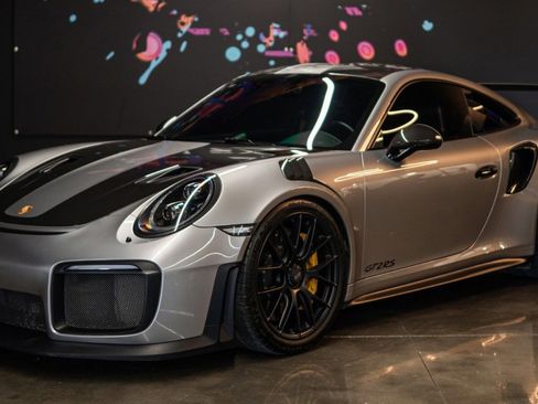 Used 2018 Porsche 911 GT2 RS image 2