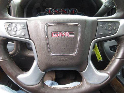 Used 2018 GMC Sierra 1500 SLT AWD/4WD image 27