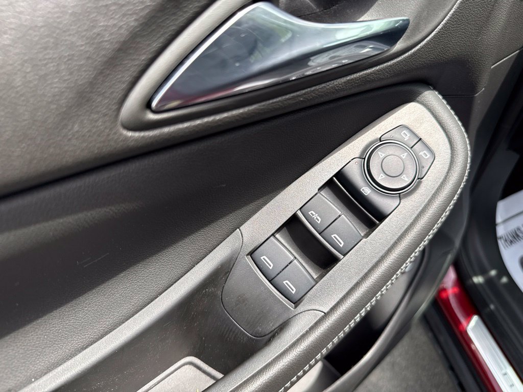 Used 2023 Buick Encore GX Select AWD/4WD image 25