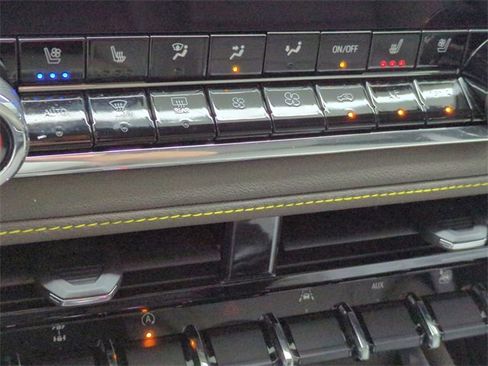 Used 2023 Chevrolet Colorado ZR2 w/ ZR2 Convenience Package III image 23