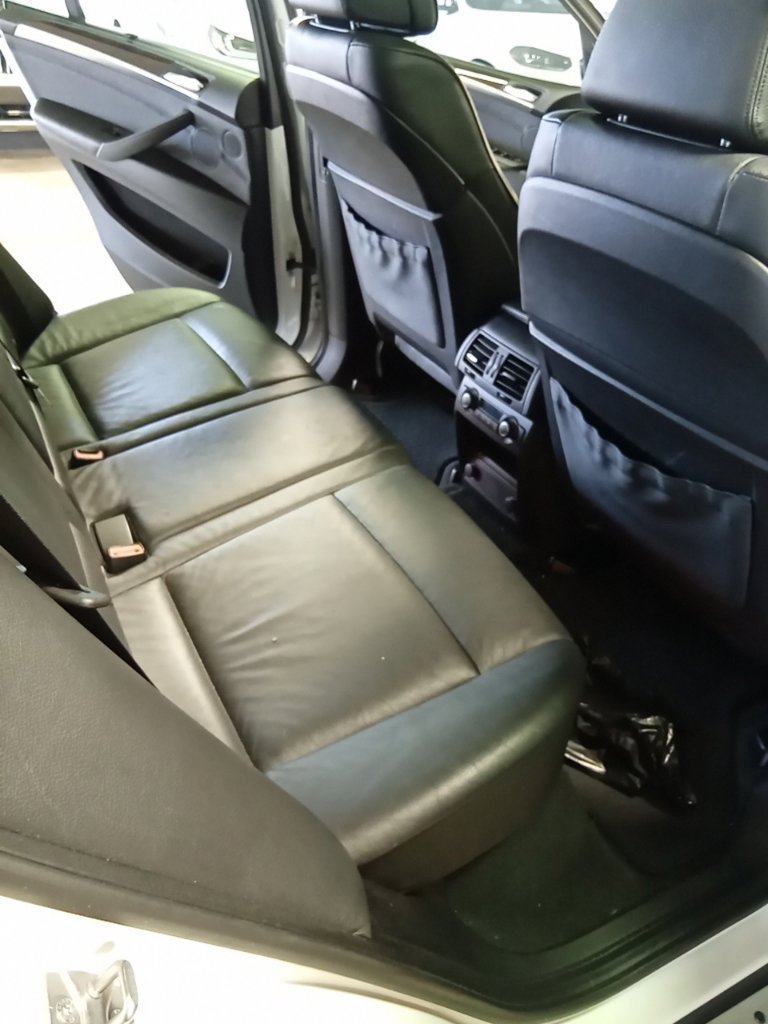Used 2012 BMW X5 xDrive35d AWD/4WD image 12