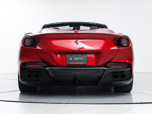 Certified 2023 Ferrari Portofino M RWD image 8