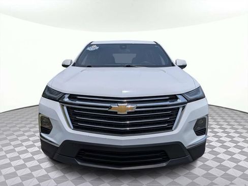 Used 2023 Chevrolet Traverse LT FWD image 9