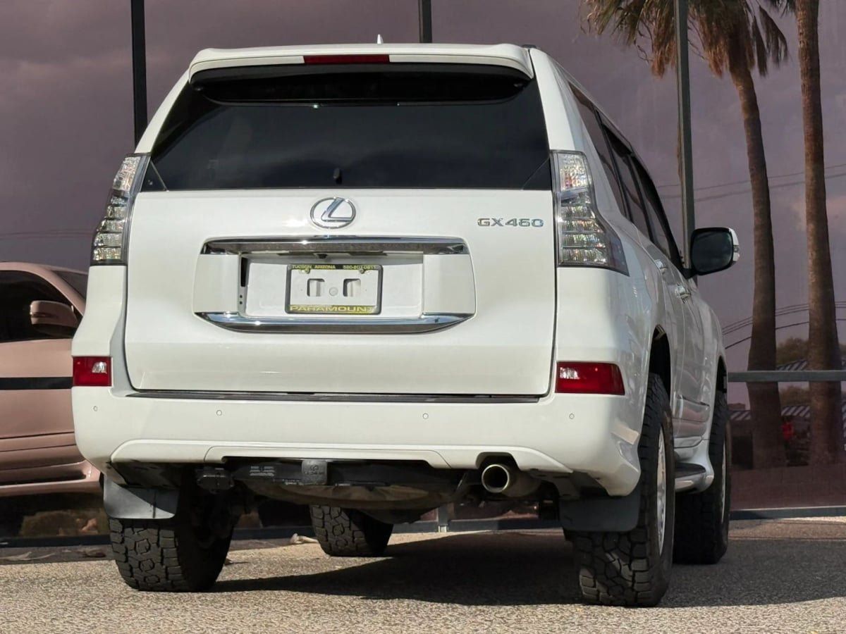 Used 2014 Lexus GX 460 w/ Premium Package AWD/4WD image 11