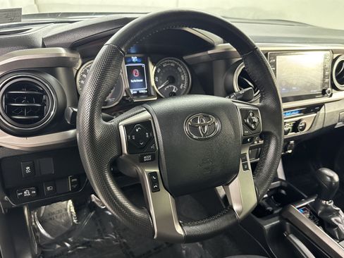 Used 2023 Toyota Tacoma SR5 AWD/4WD image 28