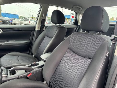 Used 2019 Nissan Sentra SV FWD image 9