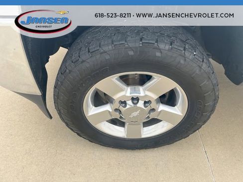 Used 2016 Chevrolet Silverado 2500 LT w/ LT Convenience Package image 32