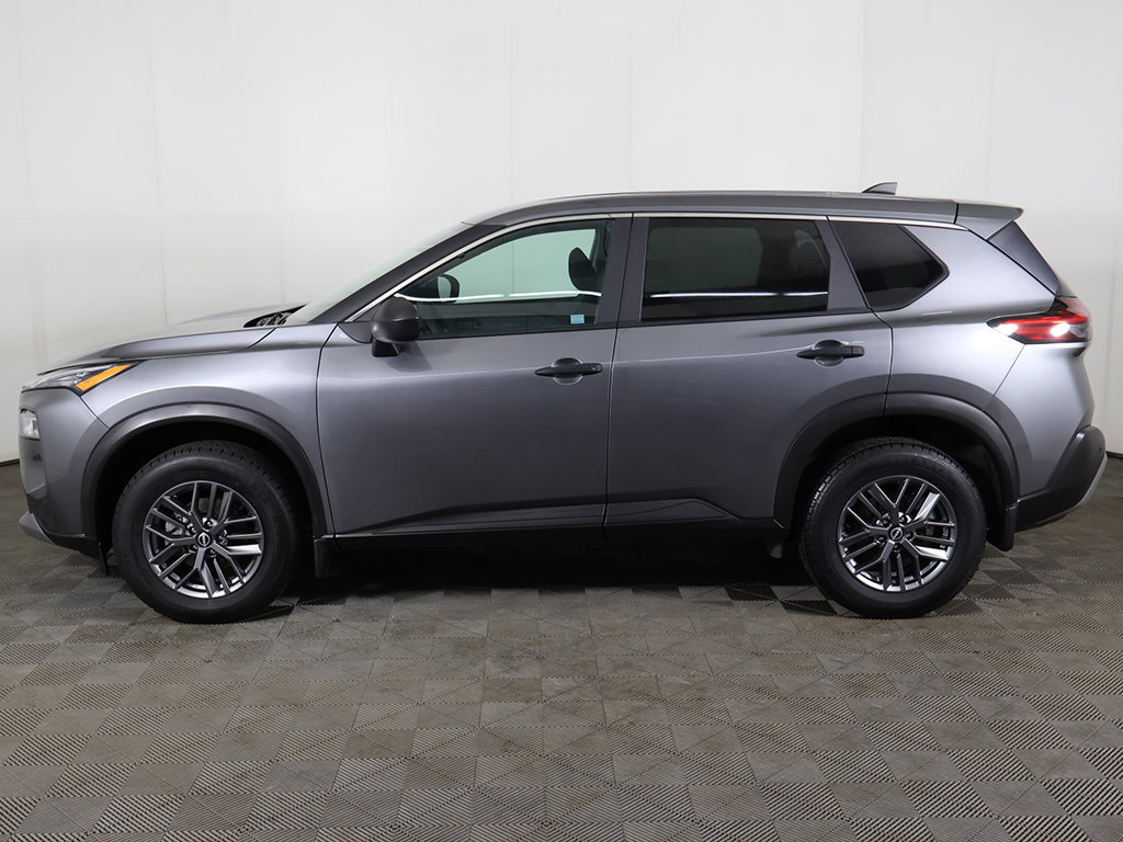 Used 2023 Nissan Rogue S AWD/4WD image 14