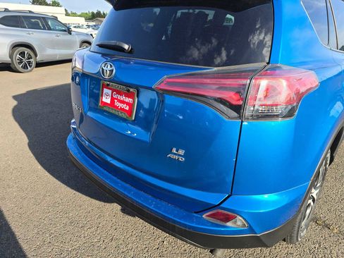Certified 2017 Toyota RAV4 LE AWD/4WD image 15