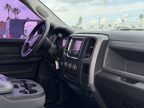 Used 2017 RAM 2500 Tradesman w/ Chrome Appearance Group image 34