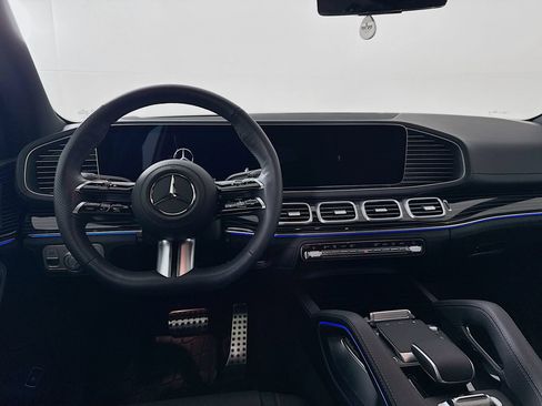 Used 2026 Mercedes-Benz GLS 580 4MATIC image 25