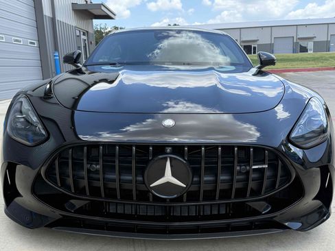 Used 2025 Mercedes-Benz AMG GT 63 image 3