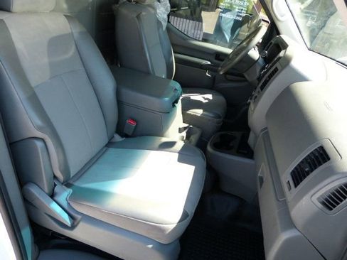 Used 2019 Nissan NV 2500 SL w/ Navigation Package image 24