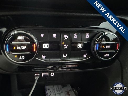 Used 2021 Buick Encore GX Select image 14
