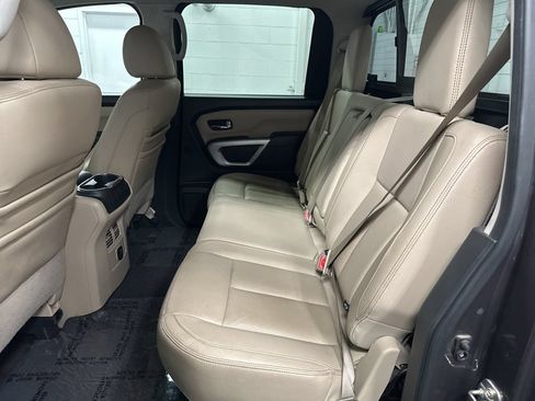 Used 2016 Nissan Titan SL AWD/4WD image 33