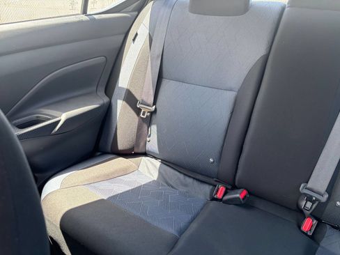 Used 2025 Nissan Versa SV FWD image 37