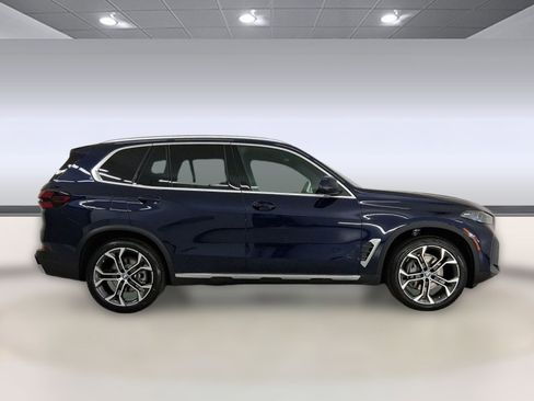 New 2026 BMW X5 sDrive40i w/ Climate Comfort Package image 8