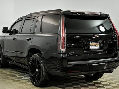 Used 2018 Cadillac Escalade Platinum image 5