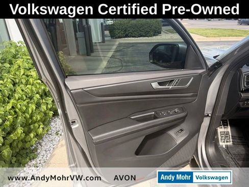 Used 2024 Volkswagen Atlas Cross Sport SEL R-Line AWD/4WD image 14