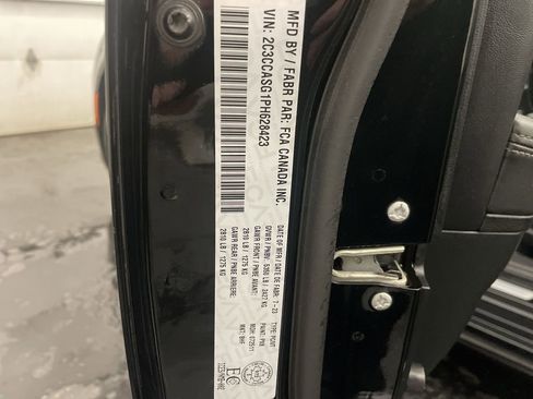 Used 2023 Chrysler 300 Touring L w/ Popular Equipment Group image 27