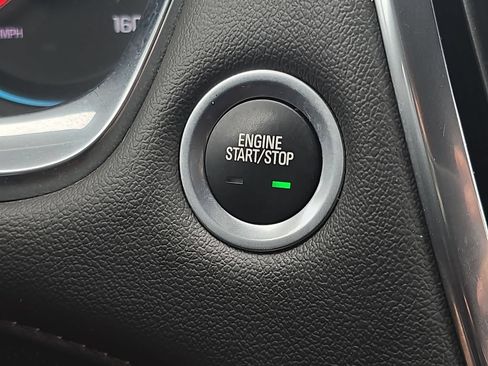 Used 2023 Chevrolet Traverse RS AWD/4WD image 21