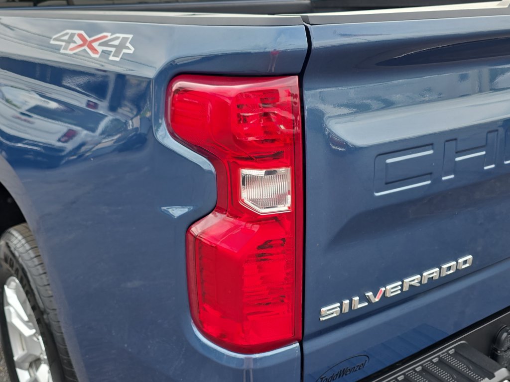 Used 2024 Chevrolet Silverado 1500 LT w/ Protection Package AWD/4WD image 35