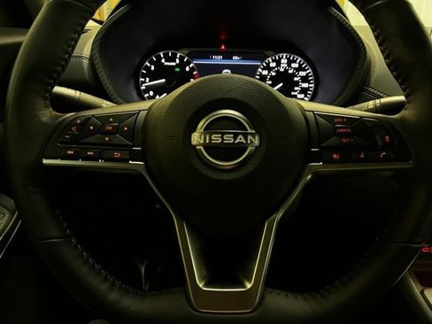 Used 2025 Nissan Sentra SV w/ All-Weather Package FWD image 14