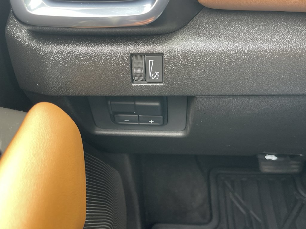 Certified 2024 GMC Canyon AT4 AWD/4WD image 18