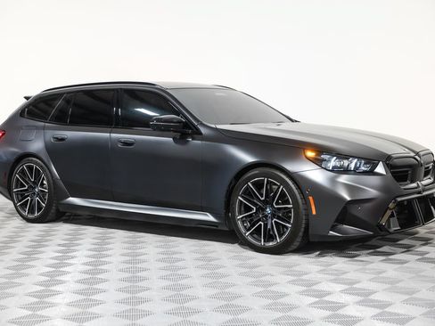 Used 2026 BMW M5 Touring AWD/4WD image 5