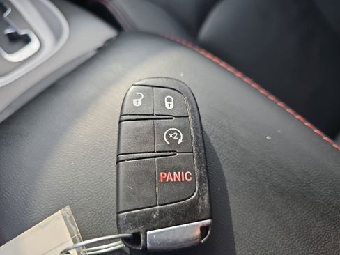 Used 2018 Dodge Journey GT image 37