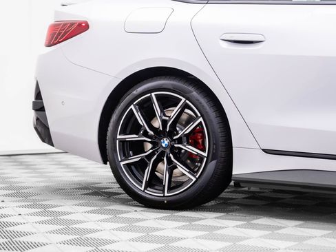 Used 2025 BMW i4 xDrive40i w/ M Sport Package image 31