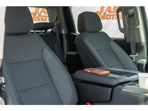 Used 2025 Chevrolet Silverado 1500 LT AWD/4WD image 43